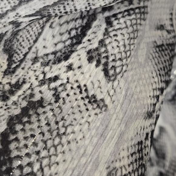 Lovestitch Snake Print Wrap Blouse LARGE Black Ivory Hi-Low Flowy Sheer Boho - Picture 7 of 7